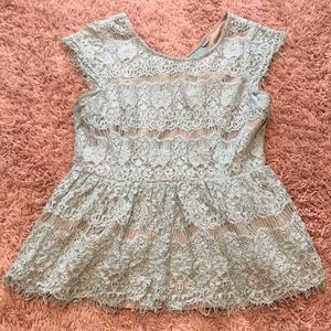 Dressy top. Good condition.
